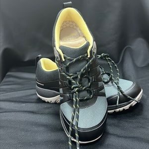 Dansko Phylicia Black Mesh Sneaker size 37 (6.5-7)